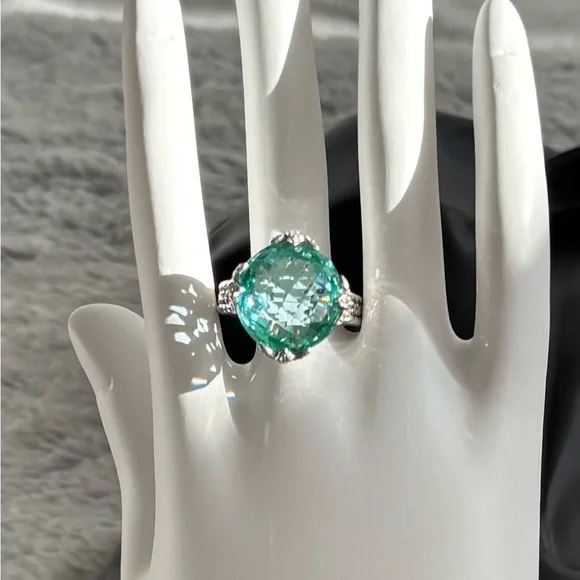 Judith Ripka Sterling Silver Teal Cubic Zirconia Ring size 7